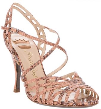  Python print Sandal 