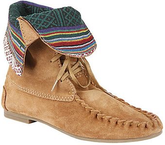  Moccasin Boots 