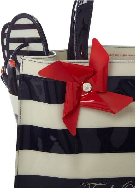 ted baker bag and flip flops