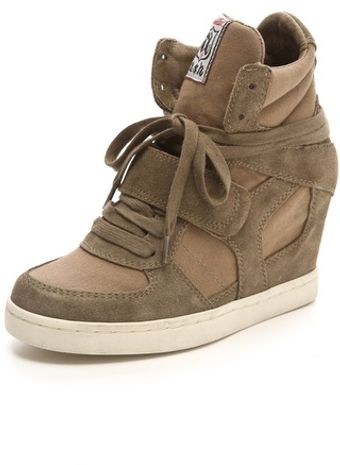  Cool Laceup Wedge Sneakers 