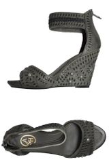 Ash Ash Wedges