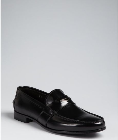 Prada Black Leather Cutout Plaque Detail Loafers in Black for Men - Lyst