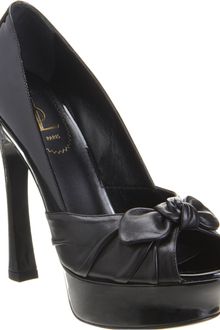 Yves Saint Laurent Palais 105 Pump - Lyst