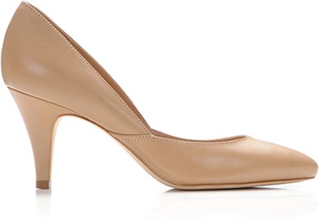 Loeffler Randall Tamsin Classic Pump in Beige - Lyst