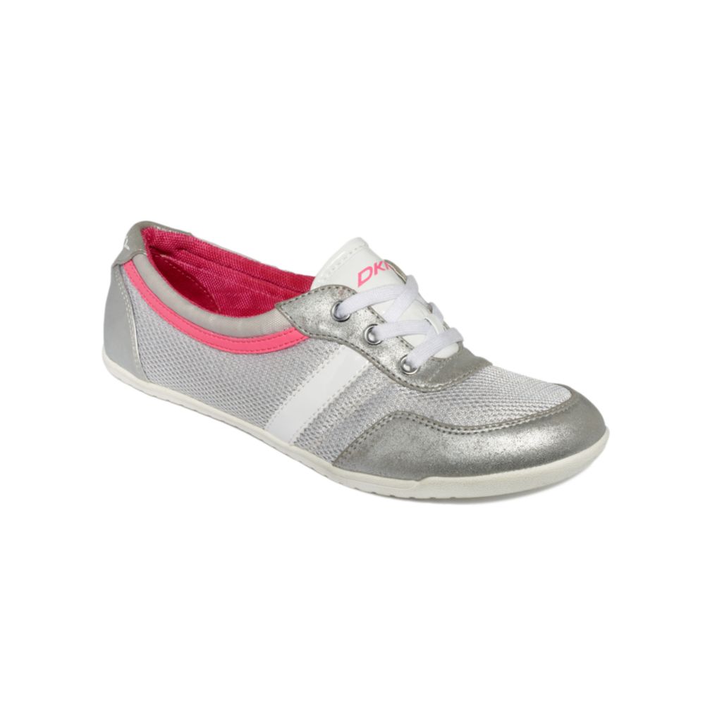 Dkny Waverly Sneakers in Silver Lyst