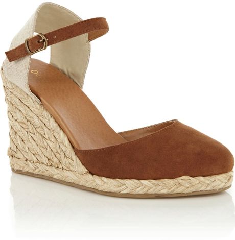 oasis tan wedges