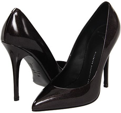 Giuseppe Zanotti Pumps in Black (a) - Lyst