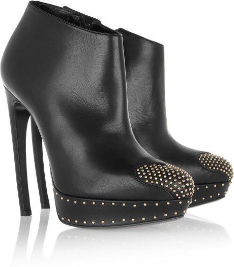 Alexander Mcqueen Studded Leather Ankle Boots in Black - Lyst