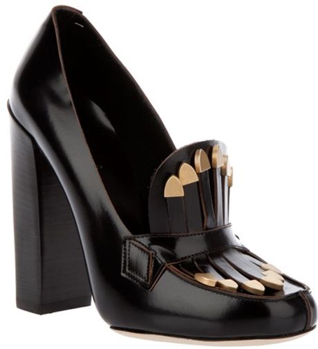 Chloé Fringed Pump in Black - Lyst