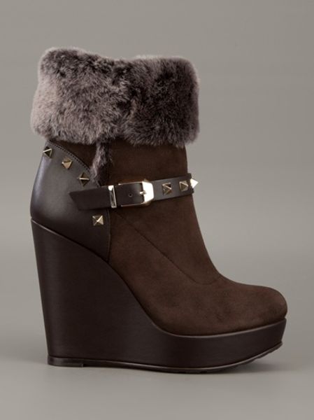 long boots with fur trim