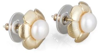 Toosis Pearls On A Flower Stud Earrings - Lyst