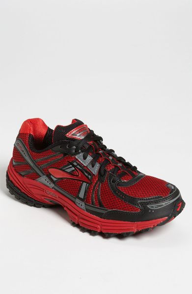 asphalt running shoes