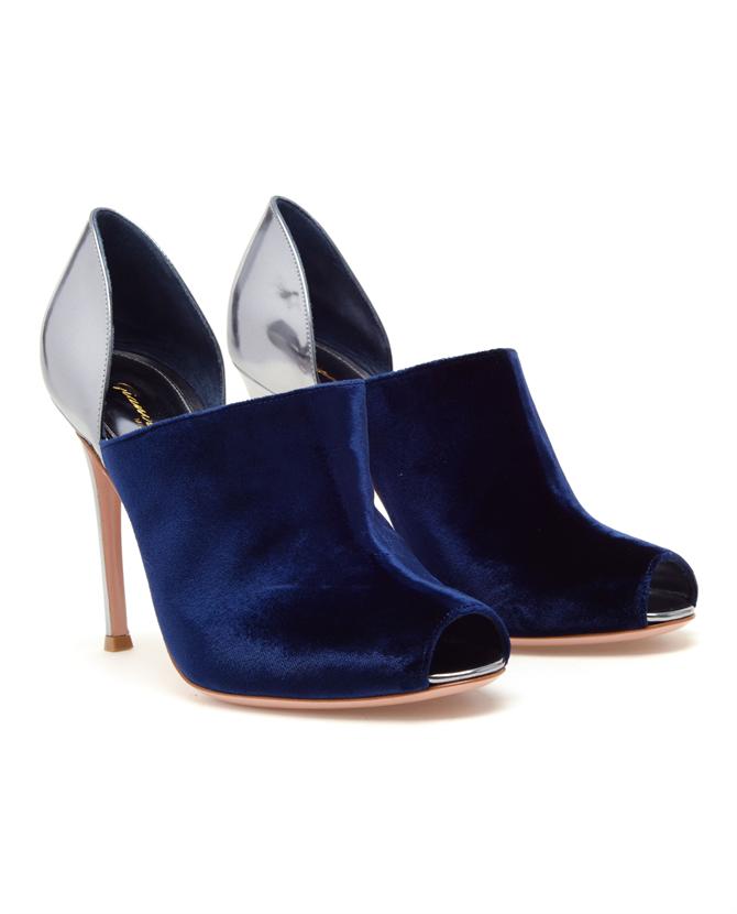 gianvito rossi blue heels