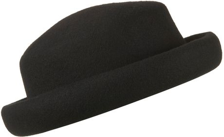 Black Round Hat