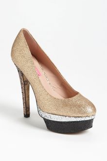 Betsey Johnson Sean Pump - Lyst