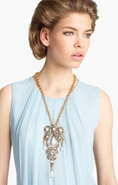 Oscar De La Renta Baroque Jeweled Brooch Necklace in Gold (white) - Lyst