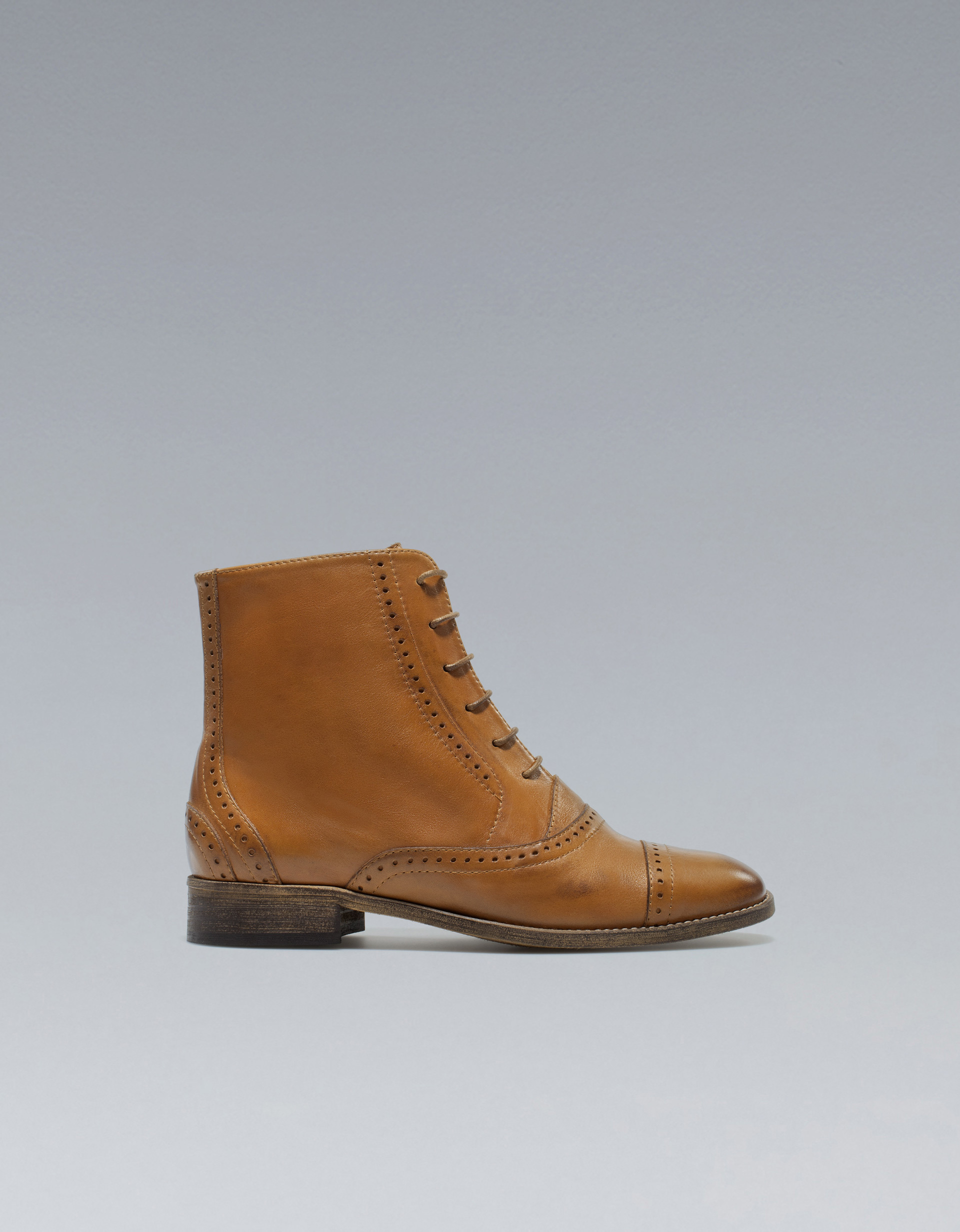 flat ankle boot with double laces
