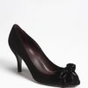 Gucci Velvet Bow Pump in Black - Lyst