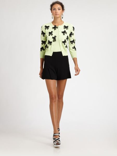 Oscar De La Renta Pleat Shorts in Black - Lyst
