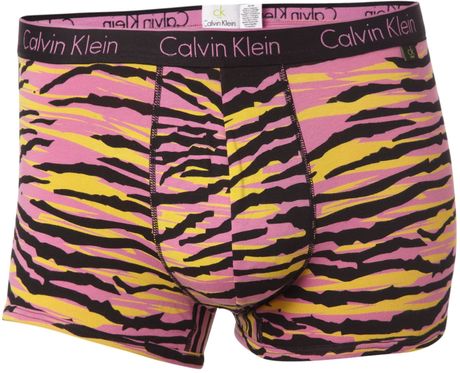 Calvin Klein Jagged Skin Underwear Trunk in Pink for Men - Lyst