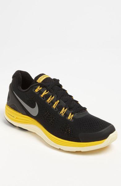 nike lunarglide sneakers