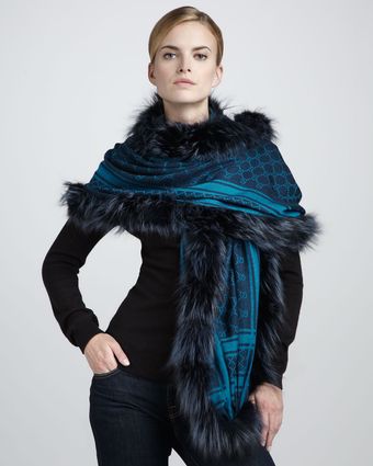 Gucci Josy2 Foxtrim GG Shawl - Lyst