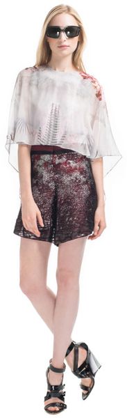 Prabal Gurung  Crimson Flared Short in Red (crimson) - Lyst