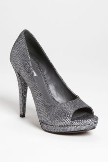 Vera Wang Footwear Selima Peep Toe Pump - Lyst