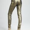 Alice + Olivia Metallic Skinny Jeans in Gold - Lyst