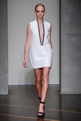 Gianfranco Ferré Spring 2013 Runway Look 9