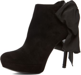 Alexander McQueen Bow Bootie in Black - Lyst