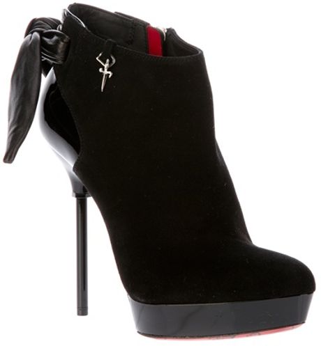 Cesare Paciotti Cut Out Bow Stiletto Pump in Black - Lyst