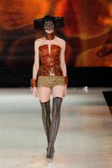 Alexander McQueen Spring 2013 Runway Look 20