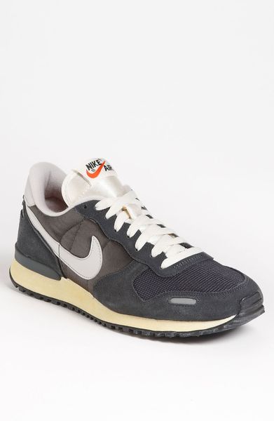 nike air vortex grey