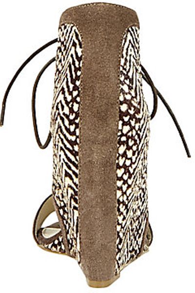steve madden black tan