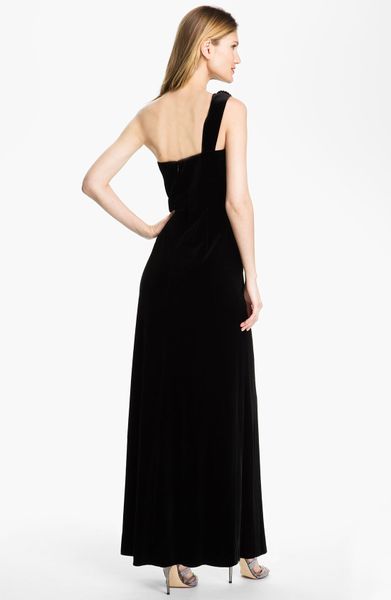 black velvet goen