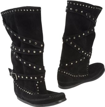 Minnetonka Boots - Lyst