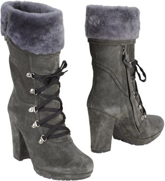 Julie Dee Ankle Boots - Lyst