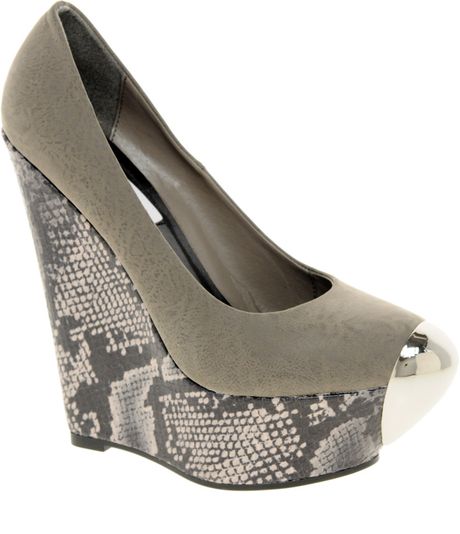 steve madden gray wedge sneaker