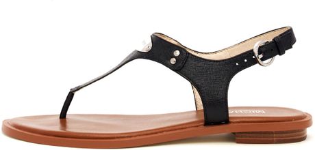 Michael Kors Plate Thong Sandal in Black | Lyst