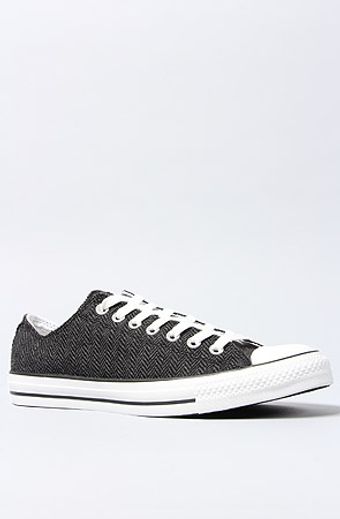 Converse The Chuck Taylor All Star Ox Sneaker in Black - Lyst