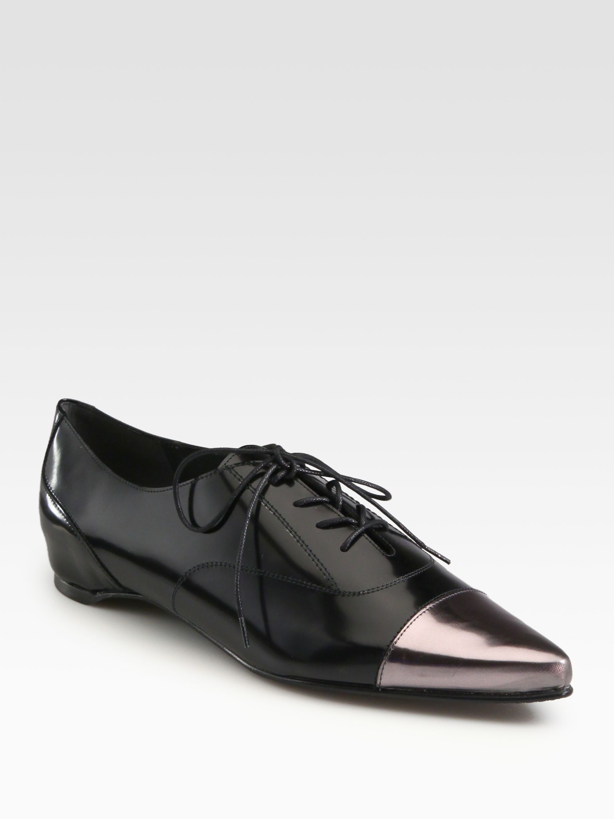 stuart weitzman oxford shoes stuart weitzman leather oxfords in lyst stuart weitzman oxford shoes stuart weitzman leather oxfords in lyst