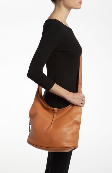 Ugg Classic Small Crossbody Bag in Brown (caramel)