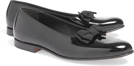 formal pumps with grosgrain ribbon bow