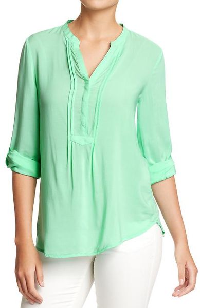 Old Navy Pintucked Split-neck Tunic Tops in Green (aqua bath)