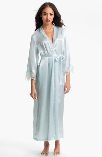 Oscar De La Renta Sleepwear Lace Trim Charmeuse Robe - Lyst