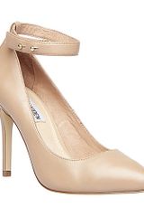 Steve Madden Leverage