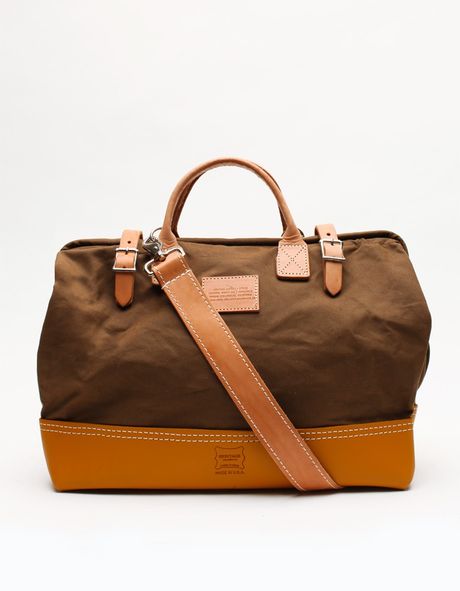 Jack spade tote sale Kate Spade New York® – Shop crisp color, graphic prints and playful sophistication. From handbags and clothing to jewelry, accessories, home decor, stationery and more. Free Shipping and Returns to all 50 states!
