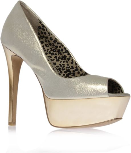 jessica simpson metallic pumps