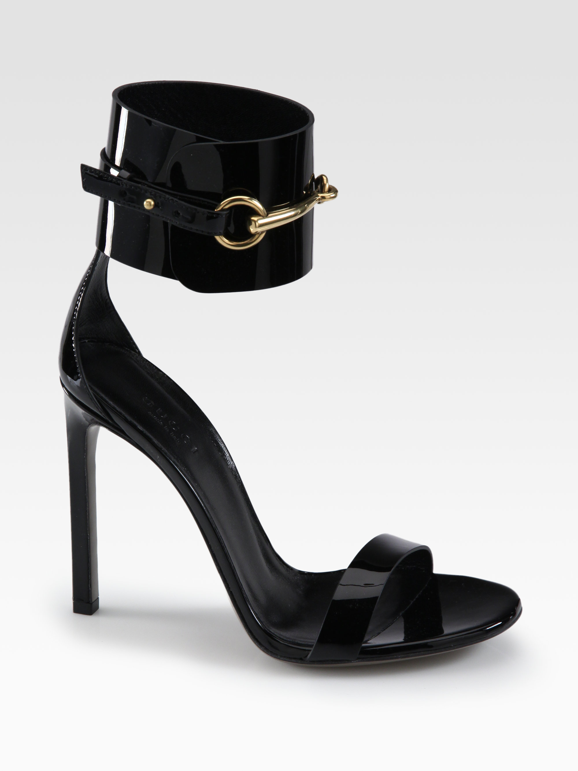 where to get wide shoes